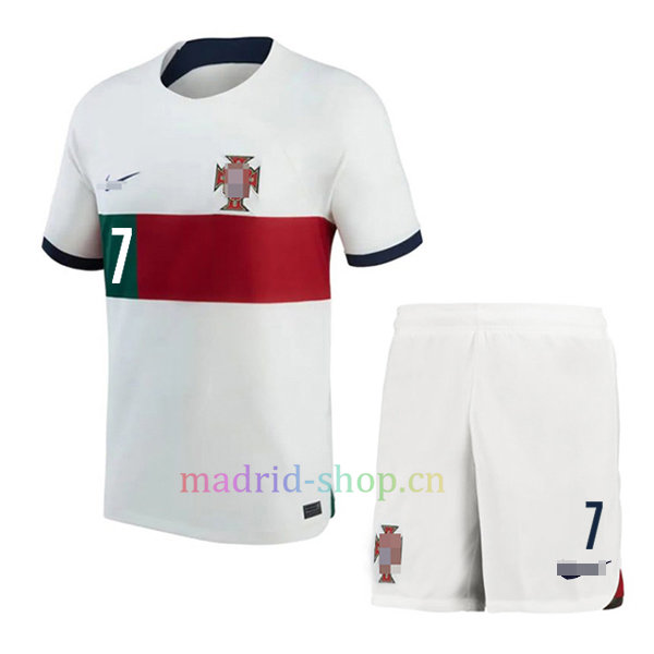 Camiseta de Ronaldo Portugal Segunda Equipación 2022 Niño Camiseta de Ronaldo Portugal Segunda Equipación 2022 Niño - Imagen 2