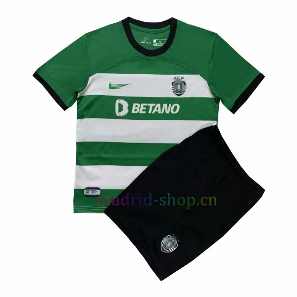 Conjunto de Camiseta Sporting CP Primera Equipación 2023 24 Niño Conjunto de Camiseta Sporting CP Primera Equipación 2023 24 Niño