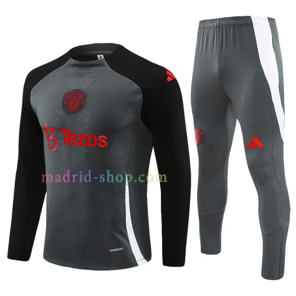 Sudadera de Entrenamiento Manchester United 2024-25 Niño – Gris Versión Jugador Sudadera de Entrenamiento Manchester United 2024-25 Niño - Gris Versión Jugador