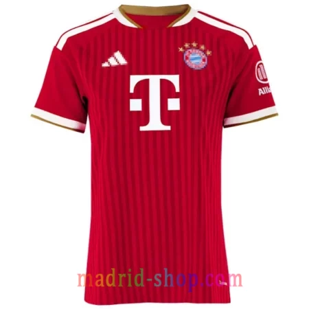 Camiseta Bayern Munich Primera Equipación 2026-27 Mujer con detalles dorados y corte entallado.
