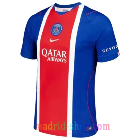 Camiseta PSG Primera Equipación 2026-27 azul real con franja Hechter y escudo centrado.