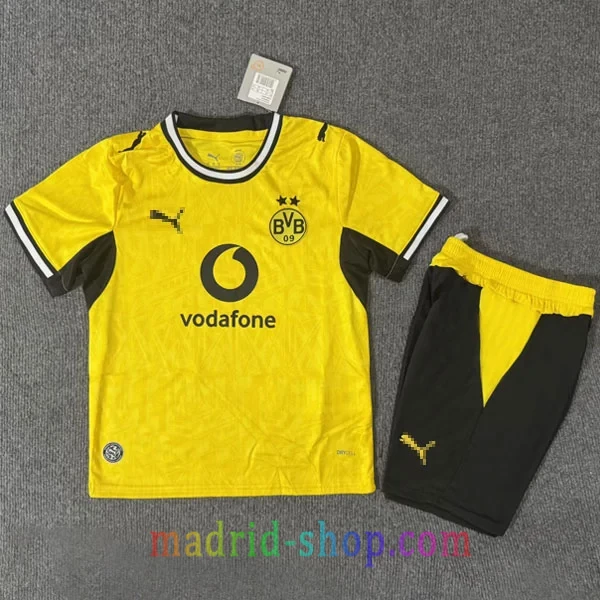 Camiseta Borussia Dortmund Primera Equipación 2026-27 Niño Conjunto de fútbol Borussia Dortmund 2026-27 para niño con camiseta amarilla y pantalón negro.