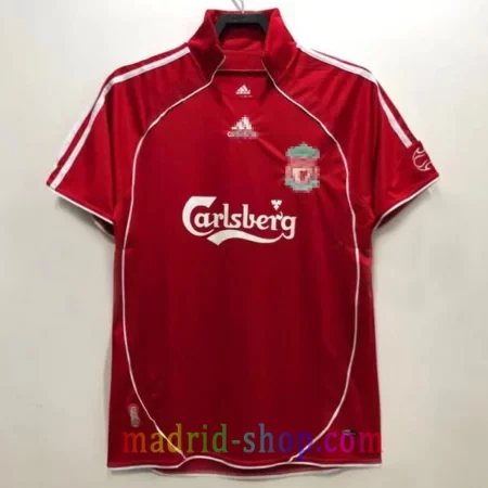 Camiseta Liverpool Primera Equipación 2006-07 Retro roja con cuello polo blanco y publicidad de Carlsberg.