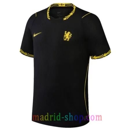 Camiseta Chelsea Segunda Equipación 2026-27 Versión Jugador negra con escudo de leon dorado.