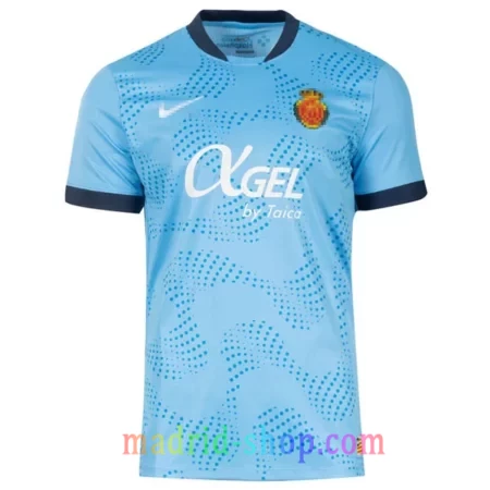 Camiseta Mallorca Tercera Equipación 2026-27 azul celeste inspirada en el mar Mediterraneo.